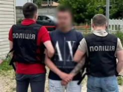 У Києві судитимуть ділка, який обіцяв за $2000 зняти чоловіка з розшуку у «Оберіг»