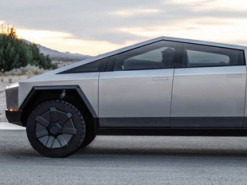 Tesla перенесла начало производства пикапа Cybertruck на 2023 год из-за конкурентов