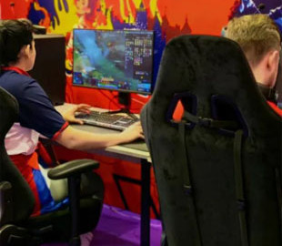 У Росії кіберспортсменів змусять віджиматися та швидко бігати