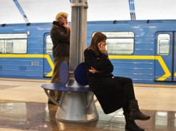 Свет в конце туннеля: когда в киевском метро появится 3G и 4G
