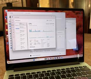 Intel показала прототип конкурента MacBook Neo
