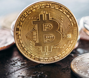 Майнинг Bitcoin все еще приносит прибыль