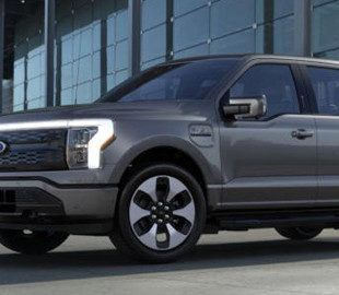 Перехід Ford на електромобілі може призвести до скорочення майже чверті американського персоналу