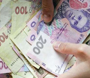 Керівник бaнку привлaснив 72 тисячі гривень із кредитної кaртки клієнтa