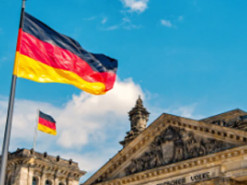 Німеччина інвестуватиме мільярди євро в проєкти з виробництва водню