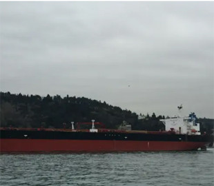 Танкери "тіньового флоту" РФ можуть перевозити зброю та бути платформами для запуску БпЛА — аналітики