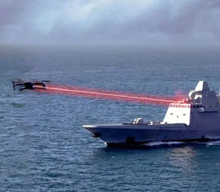 ВМС Франции в прямом эфире сожгли дроны боевым лазером