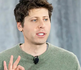 OpenAI та Джоні Айв представлять новий AI-пристрій