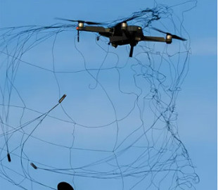 Без ракет і РЕБ. В Ізраїлі розробили автоматичну систему знищення дронів для захисту бронетехніки