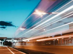 Новий китайський магнітний поїзд зможе обігнати навіть літак