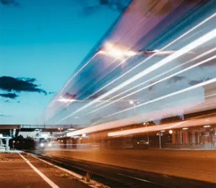 Новий китайський магнітний поїзд зможе обігнати навіть літак