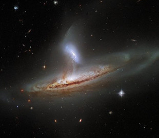 Телескоп Hubble зафіксував динамічну дію двох галактик