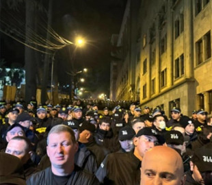 У Тбілісі почались затримання на акції проти закону про "іноагентів"