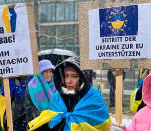Активісти закликали уряд ФРН припинити купівлю нафти й газу в росії