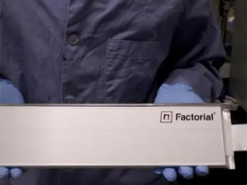 Створено твердотільні акумулятори, які зможуть зробити поїздки електрокарів довшими