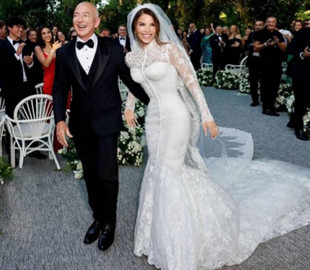 Джефф Безос хоче купити видавництво Condé Nast, щоб подарувати дружині Vogue