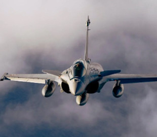 Битва палубних винищувачів: в Індії французькі Rafale без бою перемогли російські МіГи