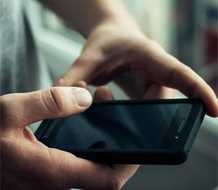 ФСБ влаштувала стеження за проукраїнським програмістом із Росії