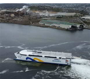 Без звуку та вихлопів. В Австралії протестували найбільший у світі електричний пором