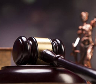 На Кіровоградщині судитимуть працівника колонії за переправлення наркотиків у Wi-Fi модемах