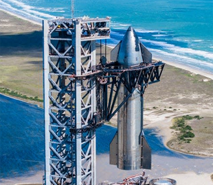 SpaceX визначилася: величезну 122-метрову ракету Starship запустять на орбіту 17 листопада
