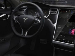 Илон Маск пообещал научить электромобили Tesla обходиться без водителя к маю следующего года