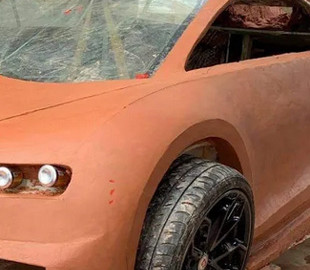 Блогеры вылепили Bugatti из пластилина и сняли на видео