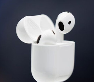 Apple готує функцію перекладу розмов у реальному часі для AirPods