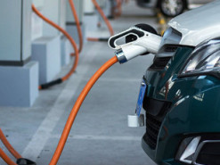 До 2025 року в Україні розгорнуть мережу зарядних станцій для електрокарів