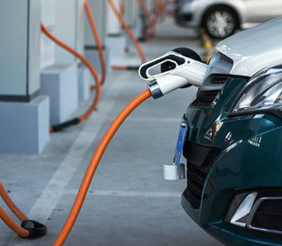 До 2025 року в Україні розгорнуть мережу зарядних станцій для електрокарів