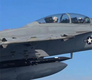США випробували гіперзвукову ракету Blackbeard на винищувачі F/A-18F Super Hornet