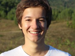 Увидеть недоступное. Юный львовянин делает гаджет, который помогает незрячим