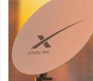 Маск хоче домінувати на інтернет-ринку в літаках: які компанії пропонують Starlink WiFi