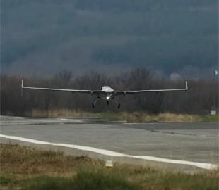 Baykar представив новий ударний дрон з ШІ та дальністю польоту понад 2000 км