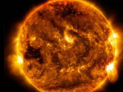 Геомагнітна буря через спалах на Сонці: які частини Землі прийняли перший удар