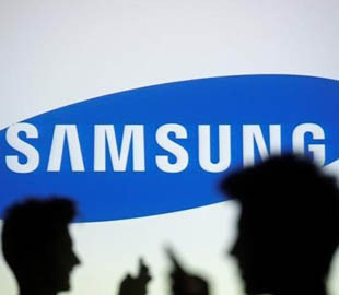 Samsung ускорит выпуск флагманских смартфонов на фоне ослабевающих позиций Huawei