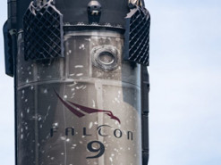 SpaceX идет на рекорд: символический 10-й запуск одной и той же ракеты – трансляция из США