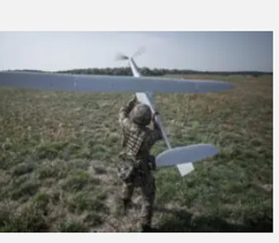 Польські розробники представили новітній бойовий дрон FlyEye