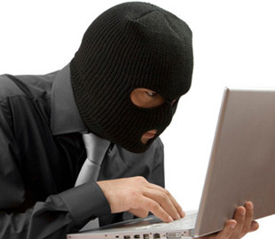 Невідомі інтернет-шахраї ошукали чоловіка на 19 тисяч гривень