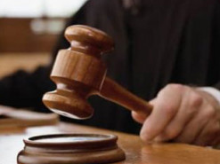 У Полтаві покарали чоловіка, який "зливав" позиції ТЦК у чаті