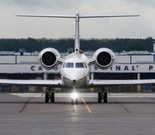 Російські пілоти поскаржилися на хибні попередження про зіткнення літаків через глушення GPS