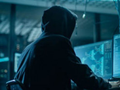 Использовали тему вакцинации. Хакеры создали поддельный сайт Минздрава для взлома компьютеров