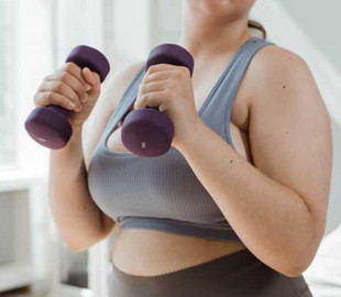 Жінка стверджує, що схудла завдяки відмові від соцмереж: фото до та після експерименту