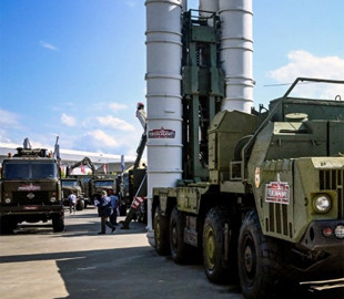 Вирубують заповідники та готуються: Кремль панічно стягує комплекси ППО до Москви