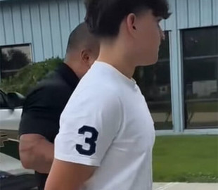 У Флориді затримали школяра за запит до ChatGPT про "вбивство" однокласника