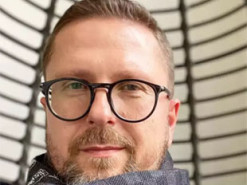 Анатолій Шарій поширює фейкові дописи про те, що ІМІ начебто отримує гроші за його «дискредитацію»