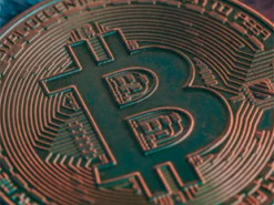 Біткоїн очікує рекорду вище $109 тис. на тлі прогресу на переговорах США і Китаю