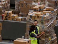 Amazon будет раздавать непроданные товары даром