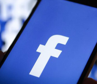 Прибыль и выручка Facebook превзошли ожидания