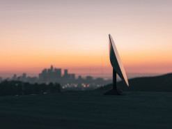 SpaceX отправила 100 тыс. терминалов спутникового интернета Starlink клиентам